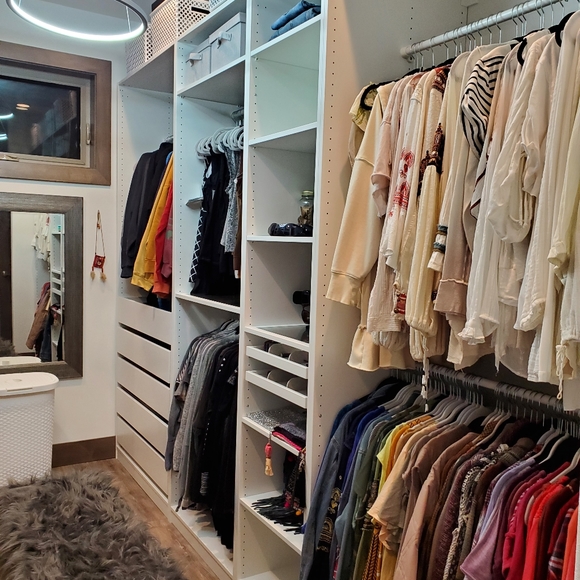 Free People Junkie Grand Re-opening! - Picture 1 of 5